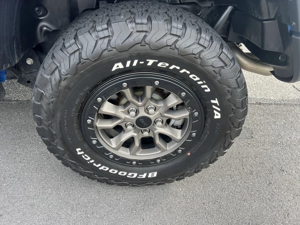 2023 Jeep JL Wrangler - Image 9 of 21