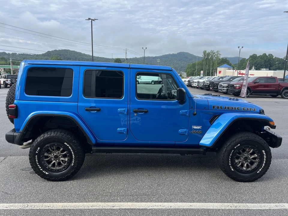 2023 Jeep JL Wrangler - Image 3 of 21