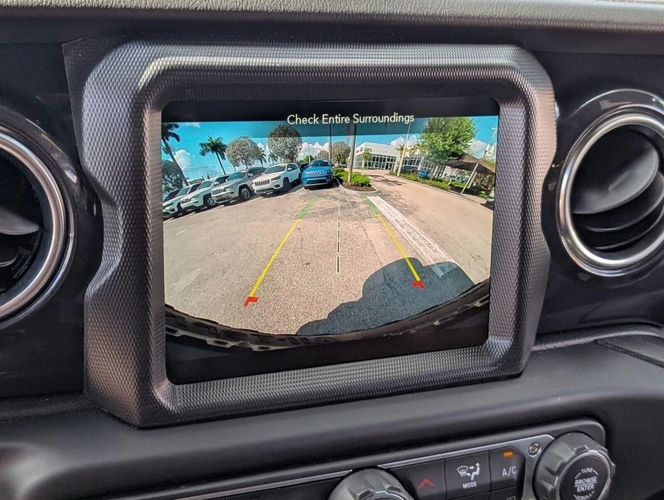 2023 Jeep JL Wrangler - Image 21 of 21