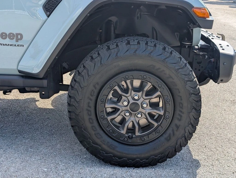 2023 Jeep JL Wrangler - Image 9 of 21