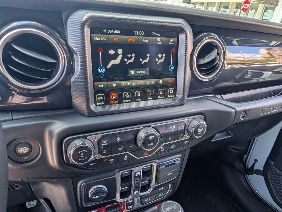2023 Jeep JL Wrangler - Image 20 of 21