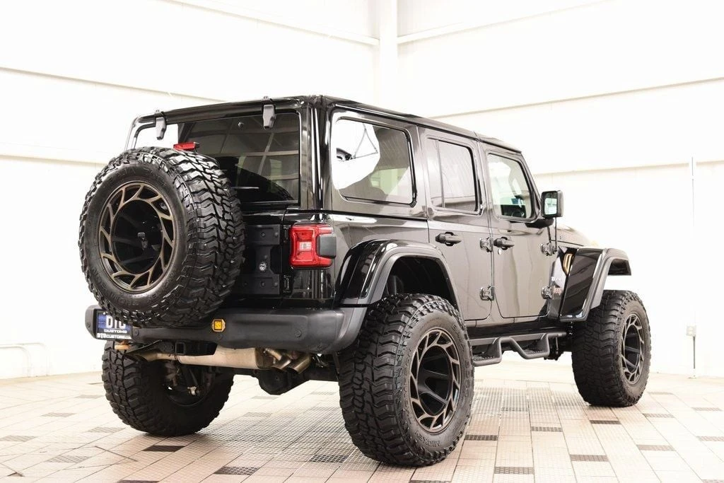 2023 Jeep JL Wrangler - Image 7 of 21
