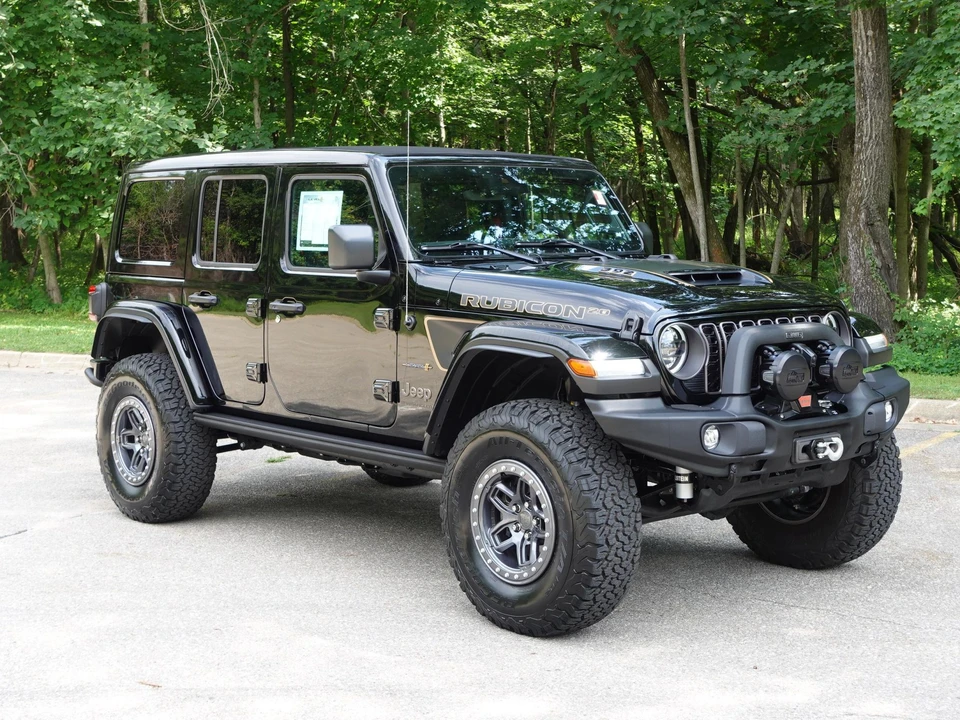 2023 Jeep JL Wrangler - Image 11 of 31