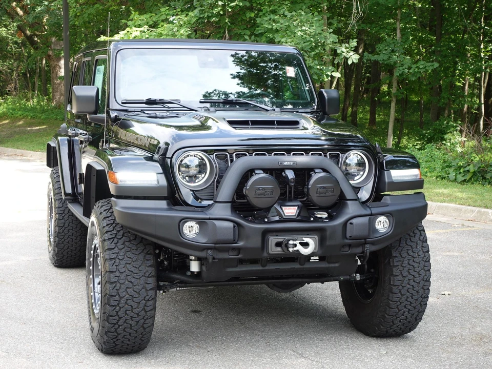 2023 Jeep JL Wrangler - Image 8 of 31