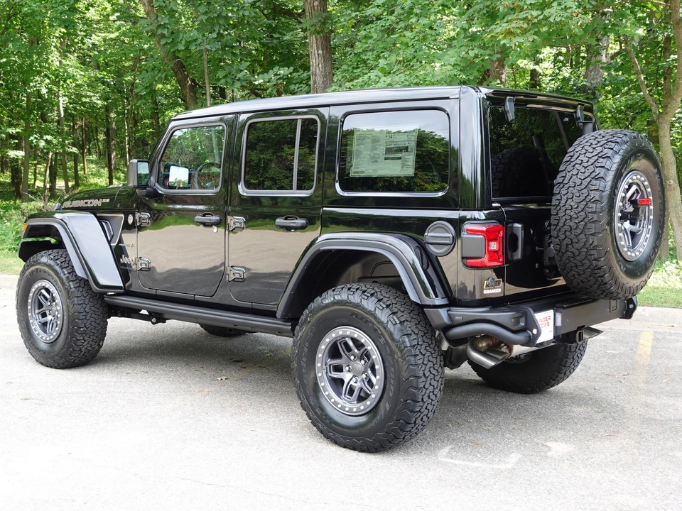 2023 Jeep JL Wrangler - Image 26 of 31
