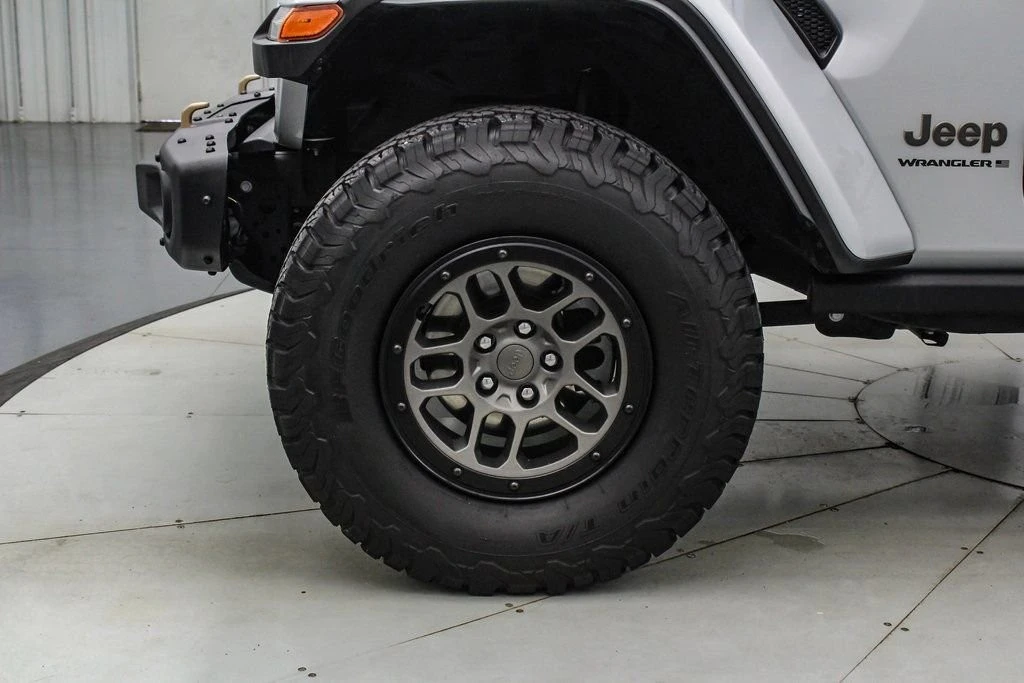 2023 Jeep JL Wrangler - Image 11 of 21