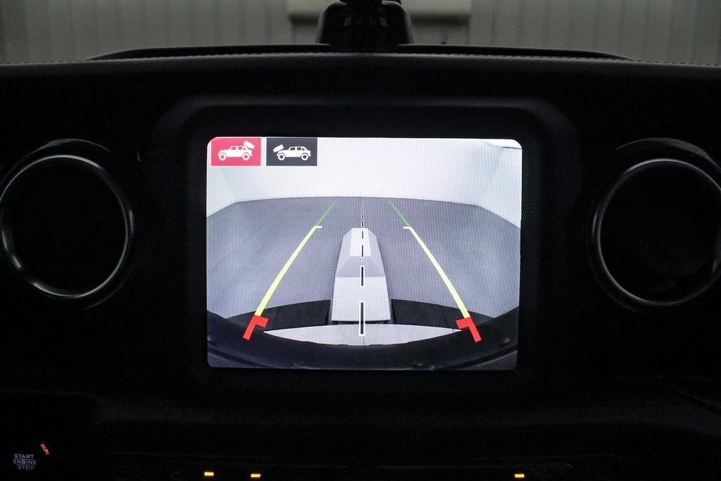2023 Jeep JL Wrangler - Image 17 of 21