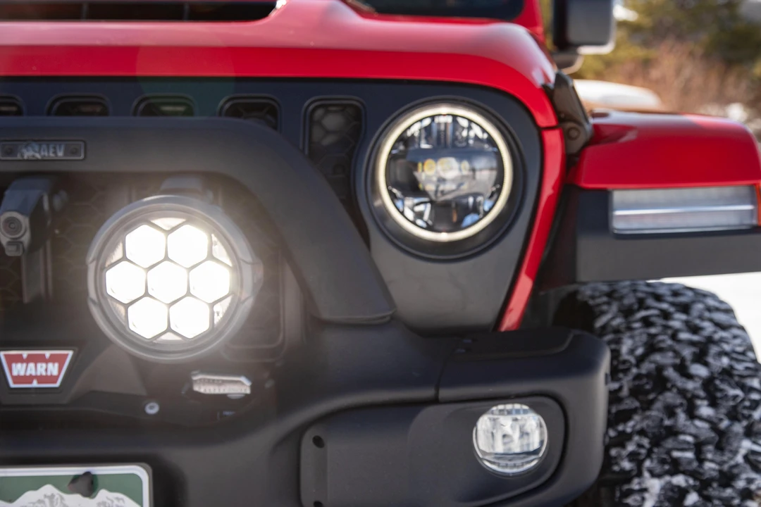 2023 Jeep JL Wrangler - Image 21 of 31
