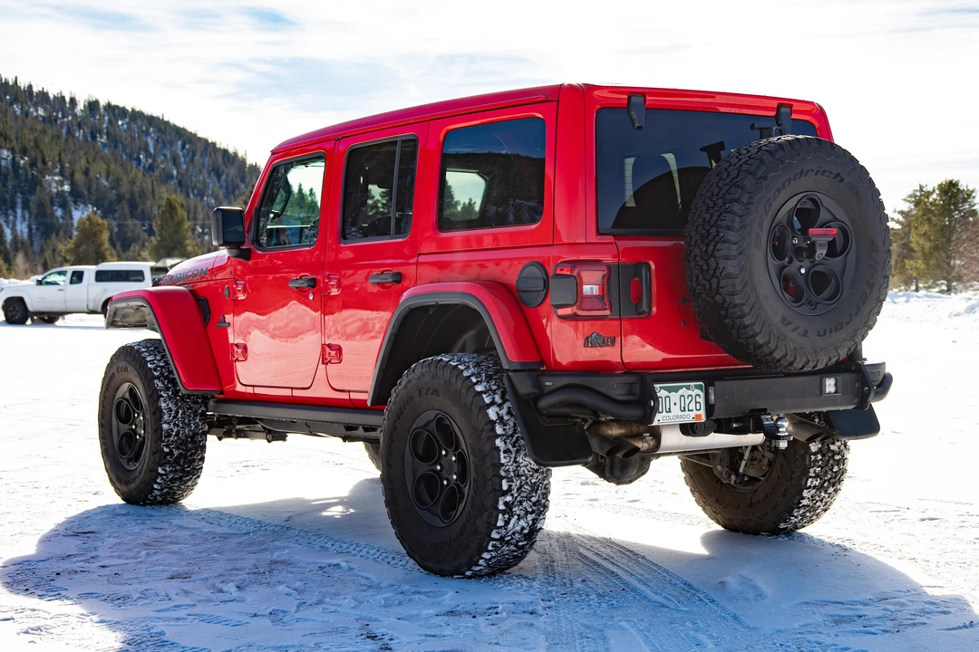 2023 Jeep JL Wrangler - Image 8 of 31