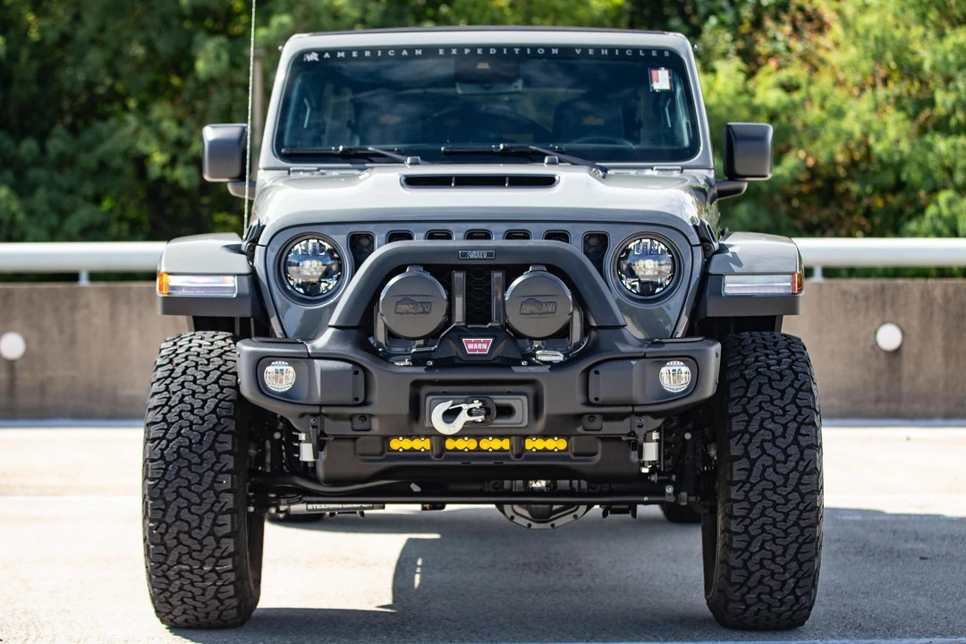2023 Jeep JL Wrangler - Image 2 of 31