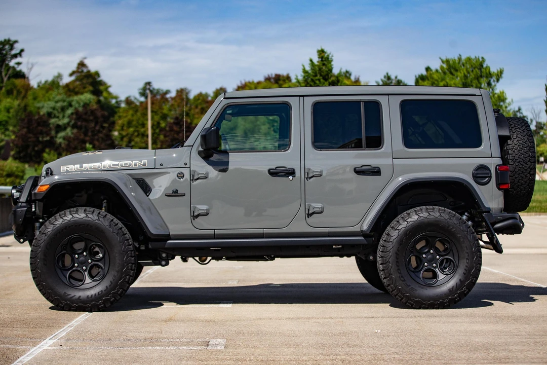 2023 Jeep JL Wrangler - Image 3 of 31