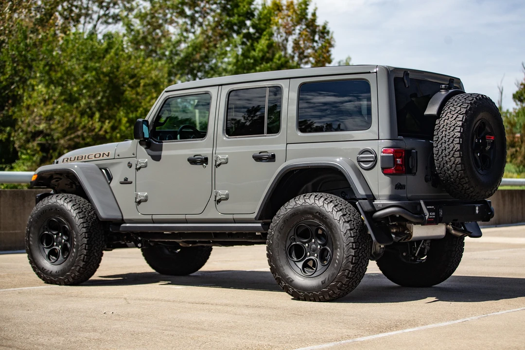 2023 Jeep JL Wrangler - Image 14 of 31