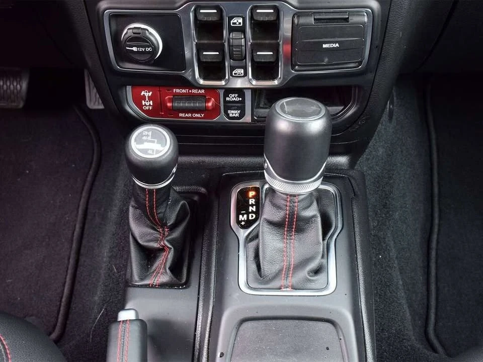 2023 Jeep JL Wrangler - Image 17 of 20