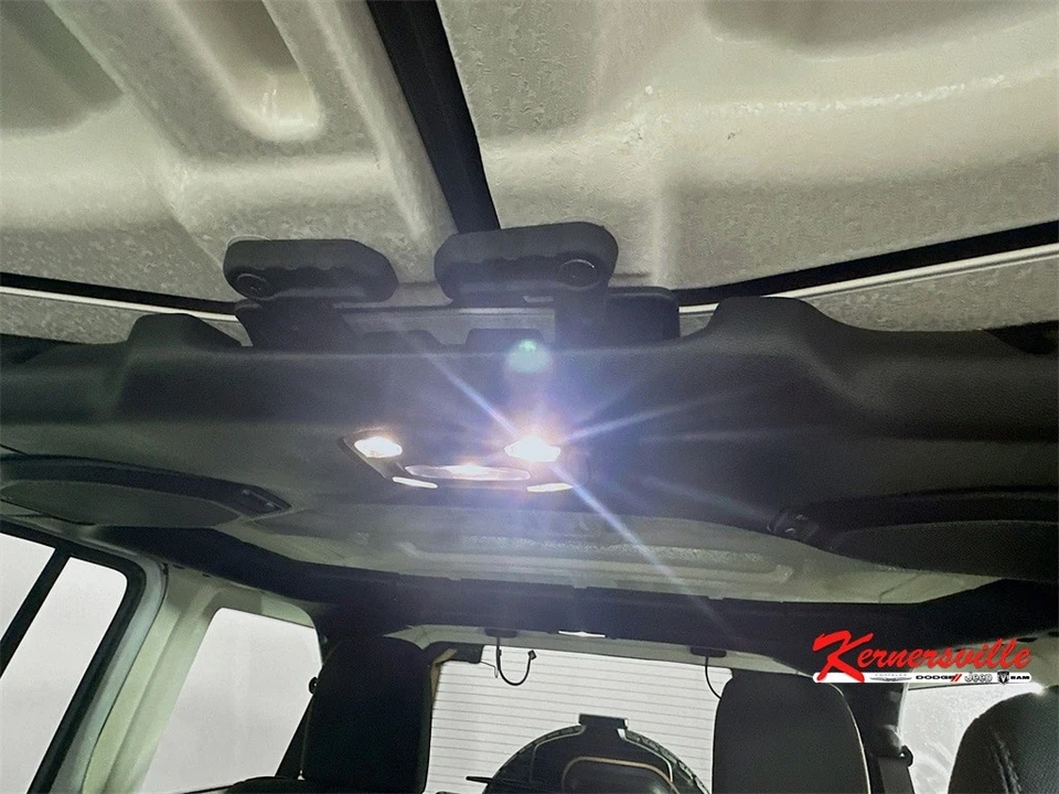2023 Jeep JL Wrangler - Image 21 of 21