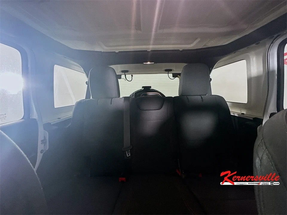 2023 Jeep JL Wrangler - Image 13 of 21