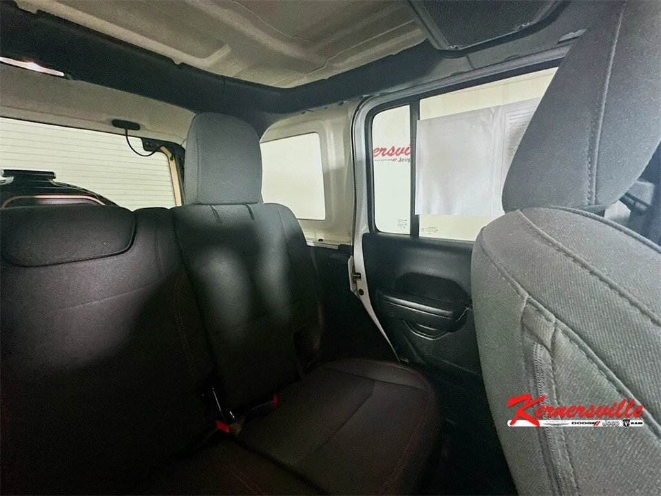 2023 Jeep JL Wrangler - Image 14 of 21