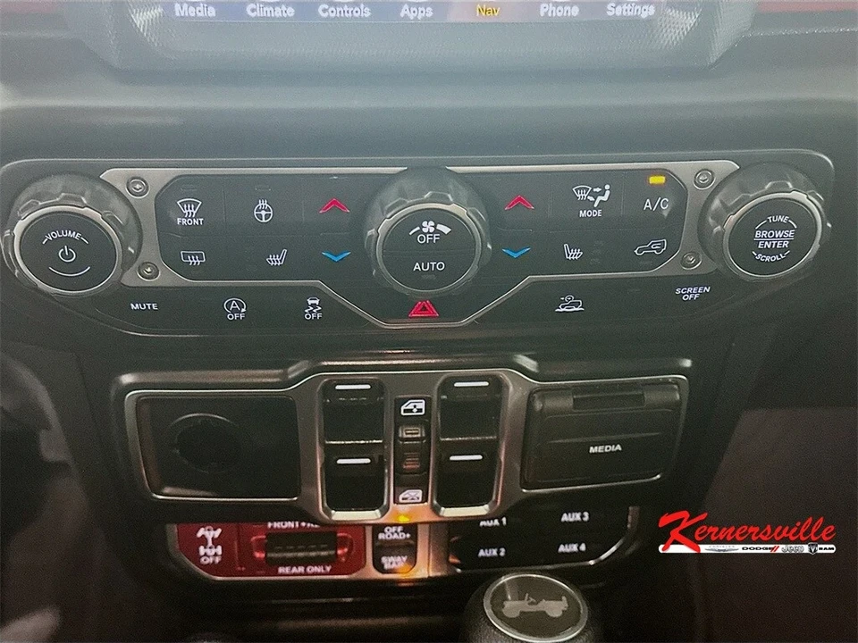 2023 Jeep JL Wrangler - Image 18 of 21