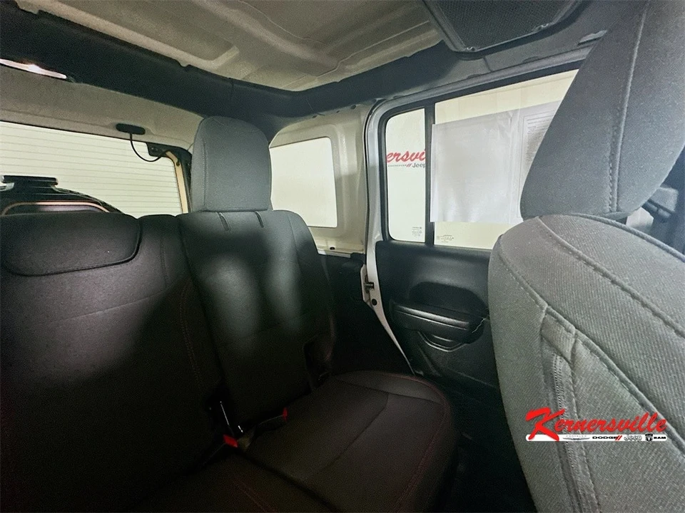 2023 Jeep JL Wrangler - Image 14 of 21