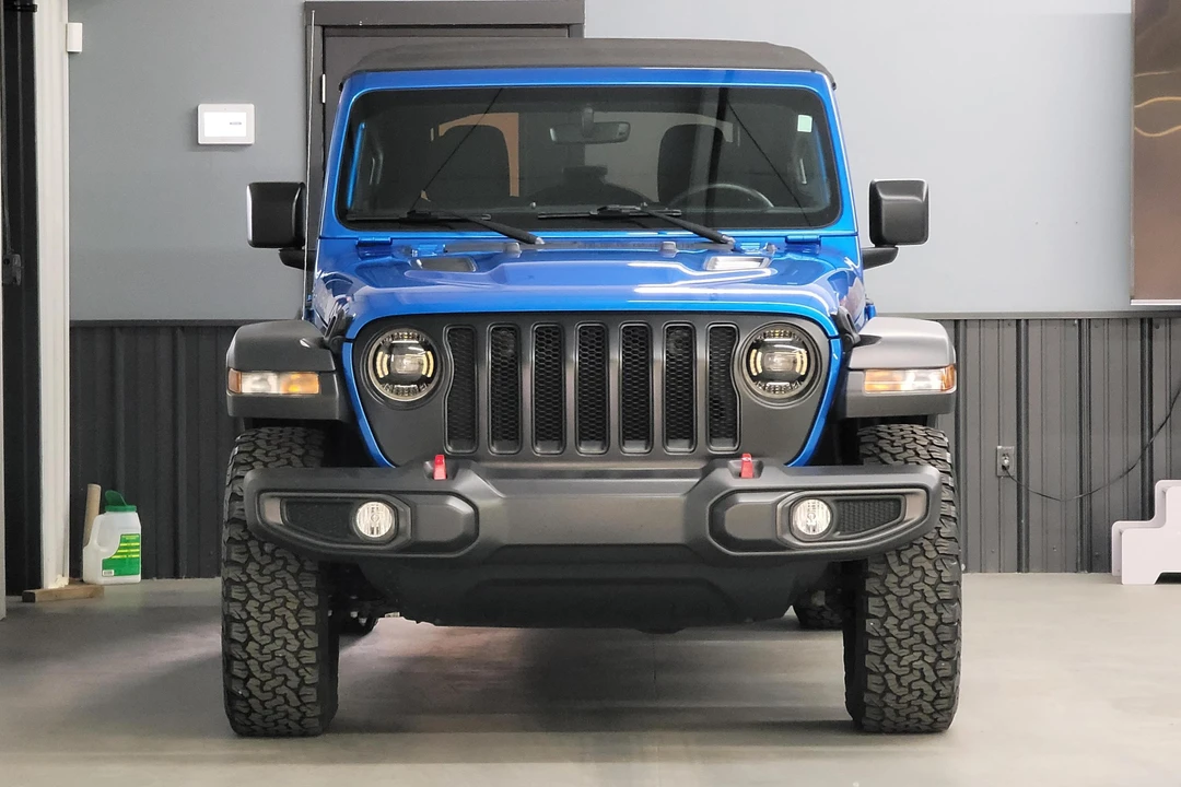 2023 Jeep JL Wrangler - Image 2 of 31