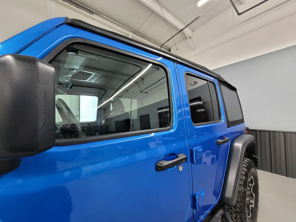 2023 Jeep JL Wrangler - Image 30 of 31