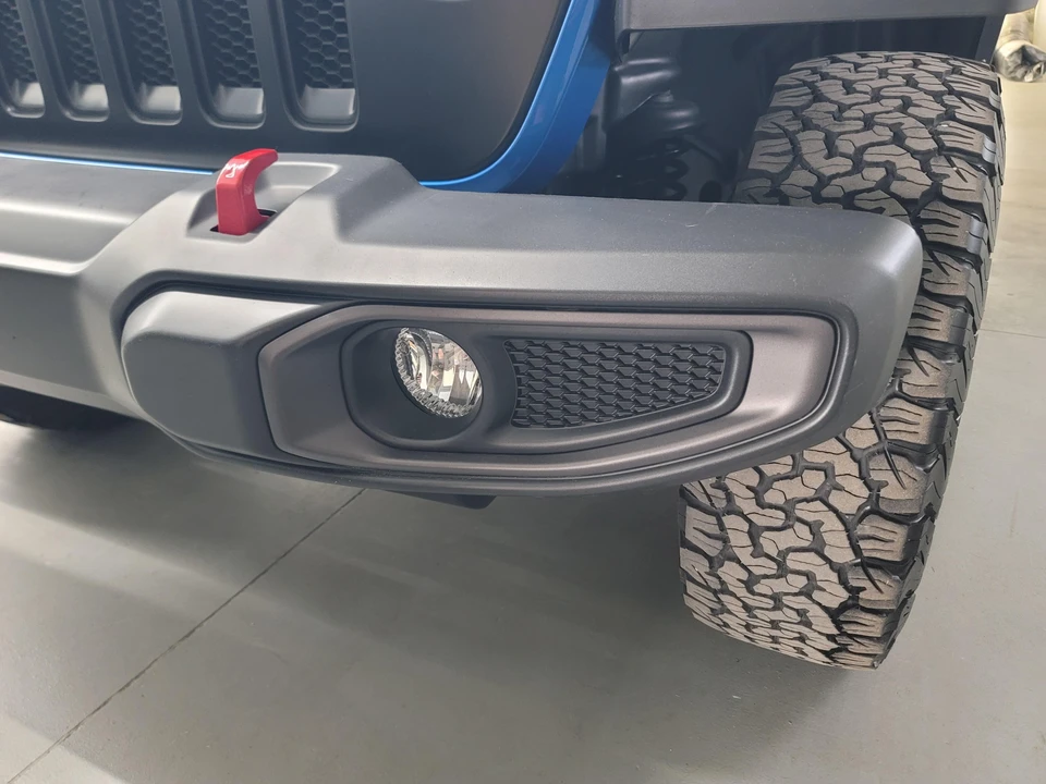 2023 Jeep JL Wrangler - Image 23 of 31