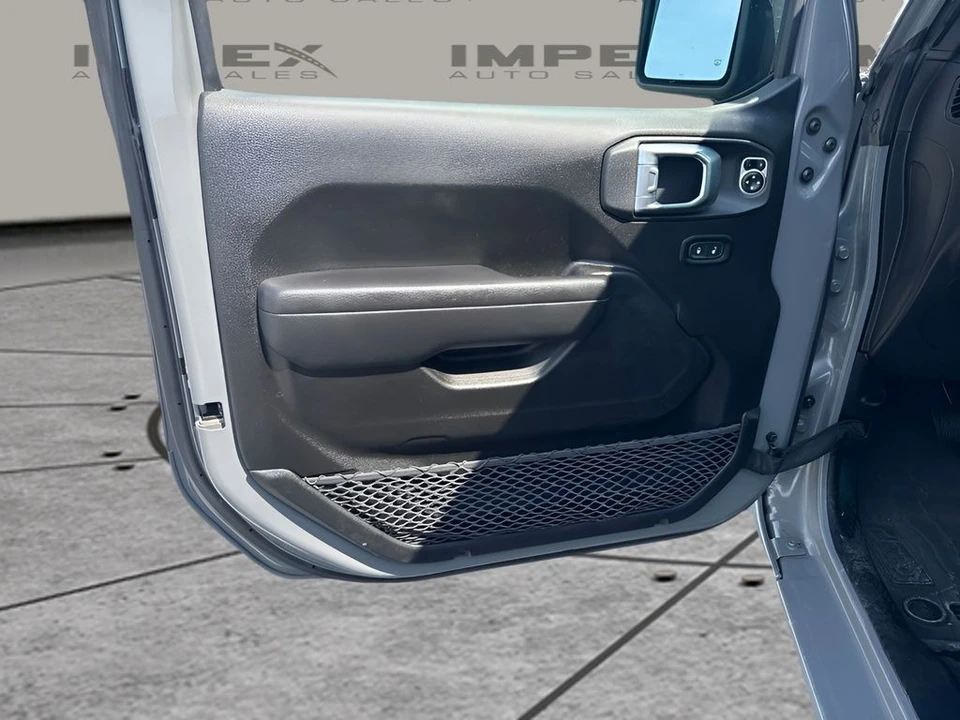 2023 Jeep JL Wrangler Rubicon 392 - Image 25 of 31