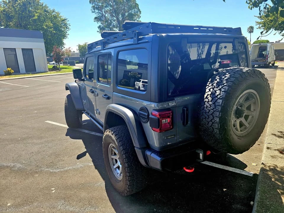 2023 Jeep JL Wrangler - Image 2 of 9