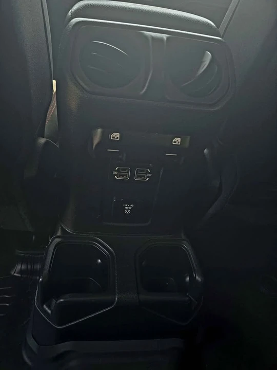 2023 Jeep JL Wrangler - Image 9 of 9