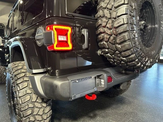 2023 Jeep JL Wrangler - Image 10 of 21