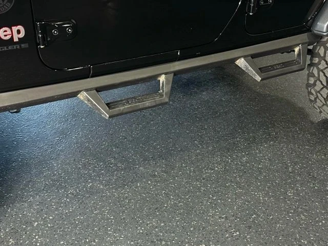 2023 Jeep JL Wrangler - Image 9 of 21