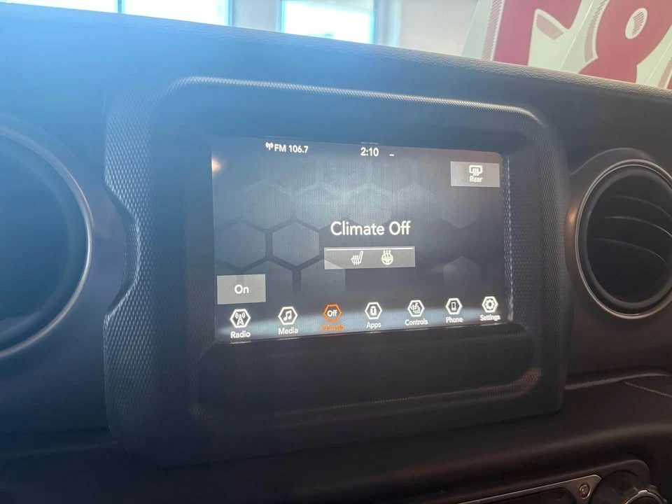 2023 Jeep JL Wrangler - Image 5 of 5