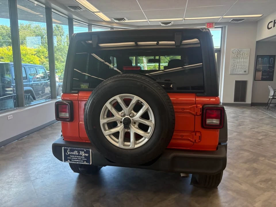 2023 Jeep JL Wrangler - Image 3 of 5
