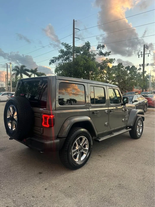 2023 Jeep JL Wrangler - Image 4 of 6