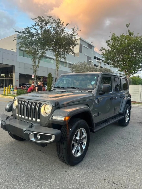 2023 Jeep JL Wrangler - Image 3 of 6