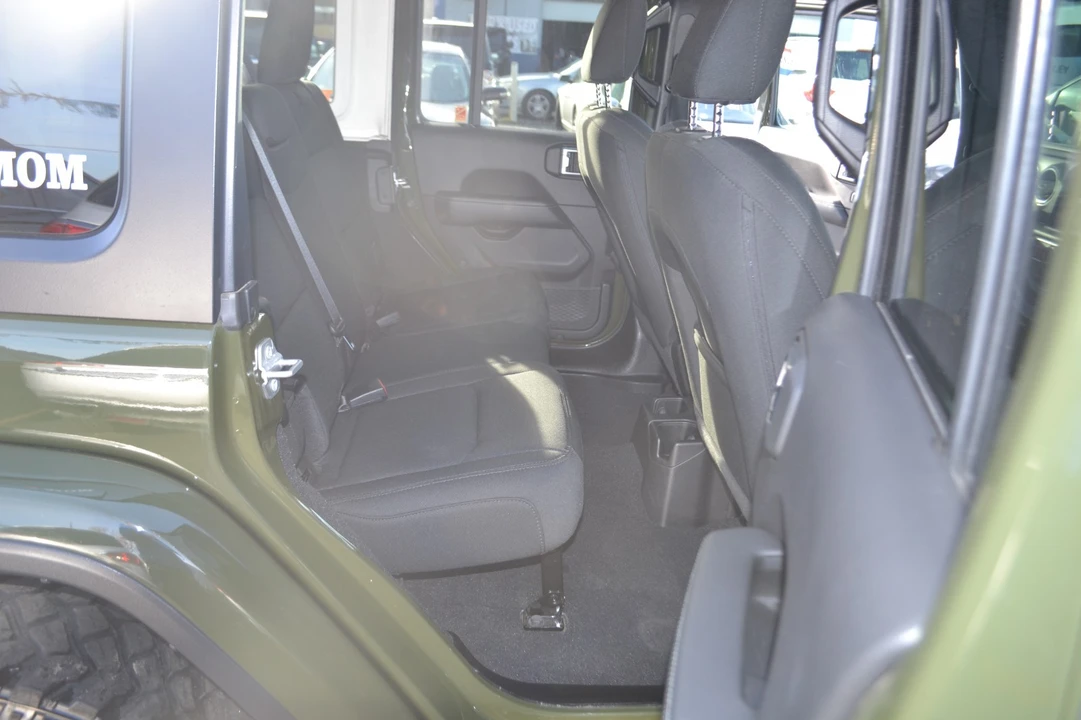 2023 Jeep JL Wrangler - Image 13 of 21