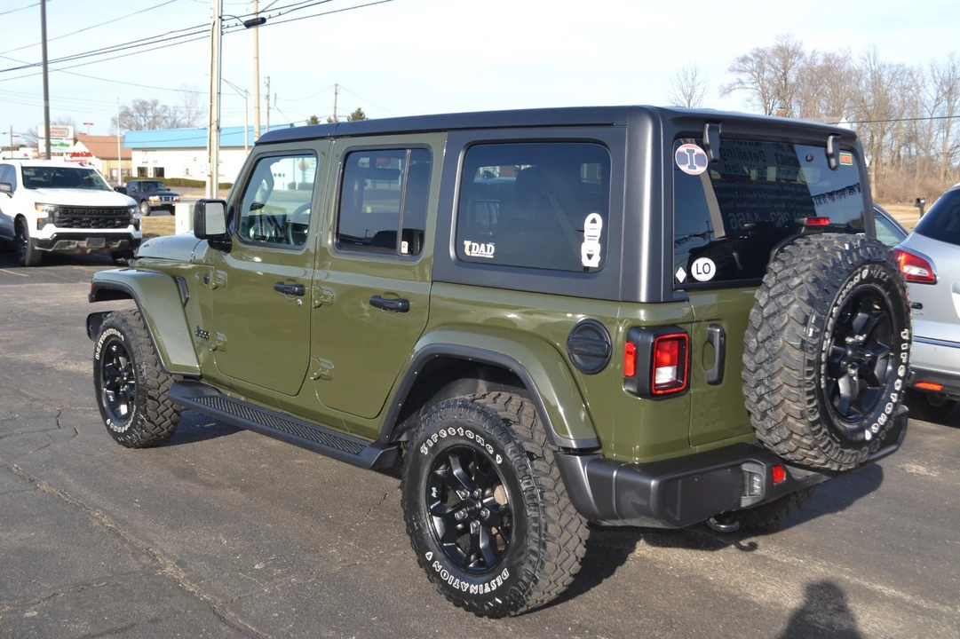 2023 Jeep JL Wrangler - Image 3 of 21
