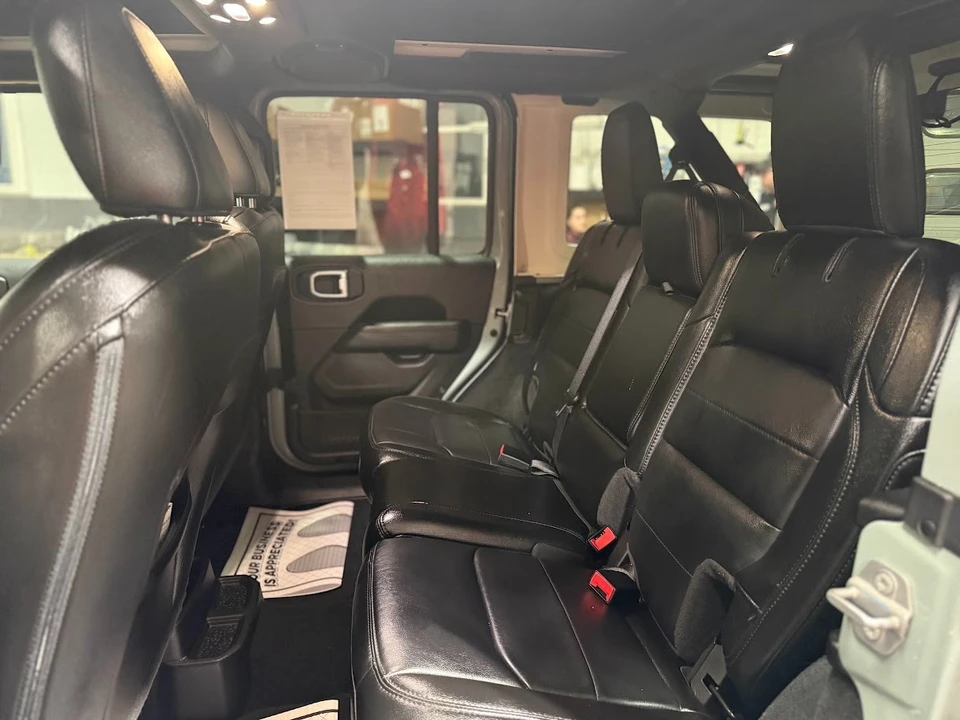 2023 Jeep JL Wrangler - Image 5 of 7