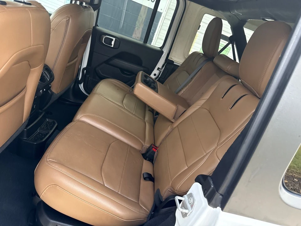2023 Jeep JL Wrangler - Image 12 of 19