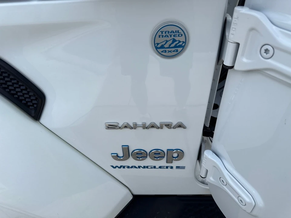 2023 Jeep JL Wrangler - Image 9 of 19