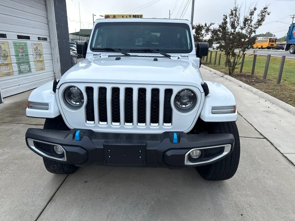 2023 Jeep JL Wrangler - Image 7 of 19
