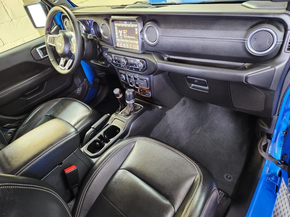 2023 Jeep JL Wrangler - Image 21 of 28