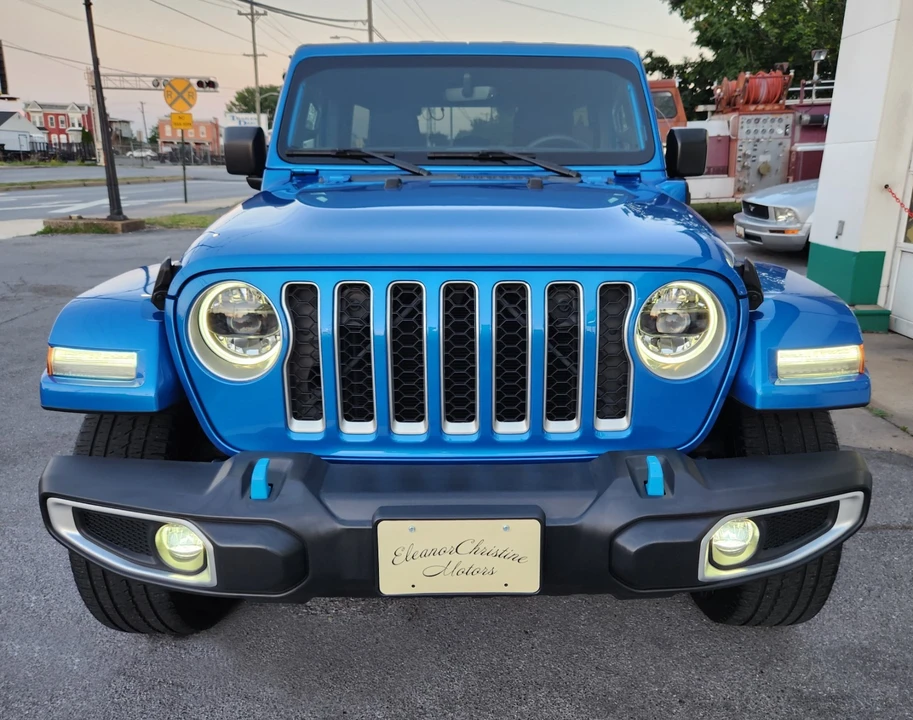 2023 Jeep JL Wrangler - Image 3 of 28