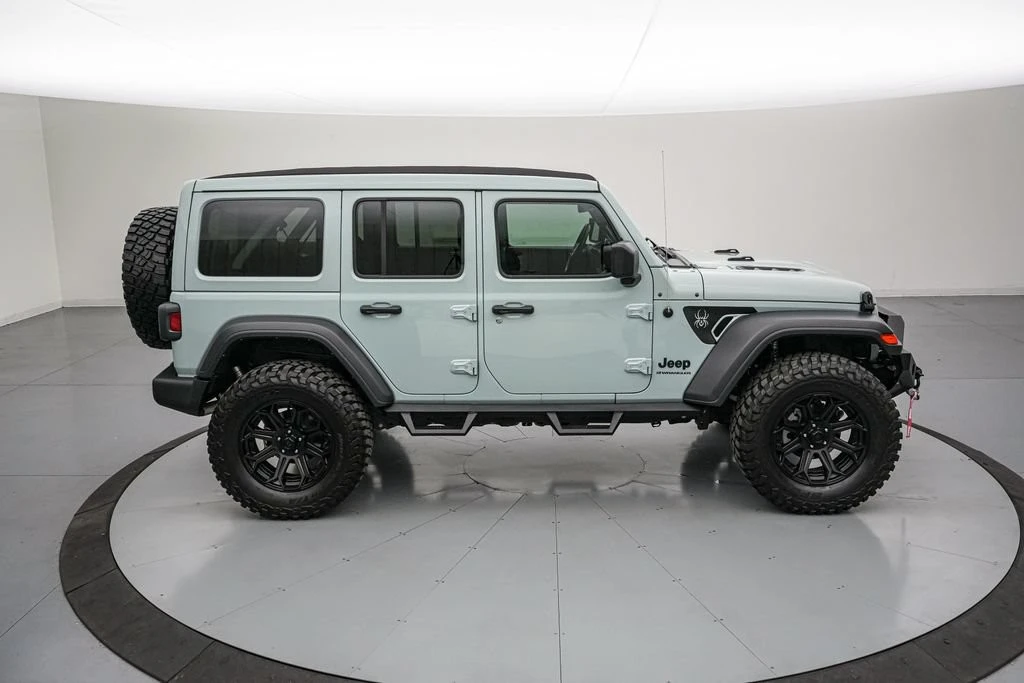 2023 Jeep JL Wrangler - Image 4 of 31