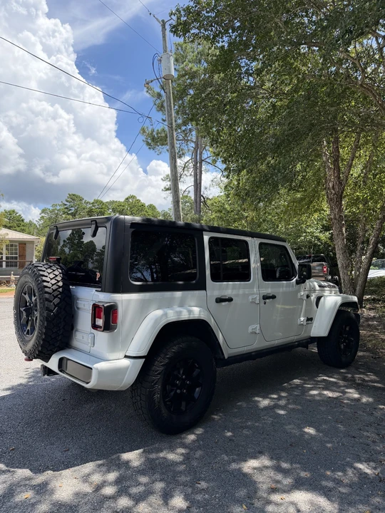 2023 Jeep JL Wrangler - Image 7 of 16