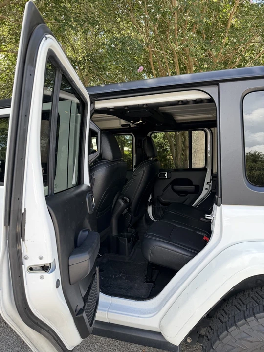 2023 Jeep JL Wrangler - Image 16 of 16