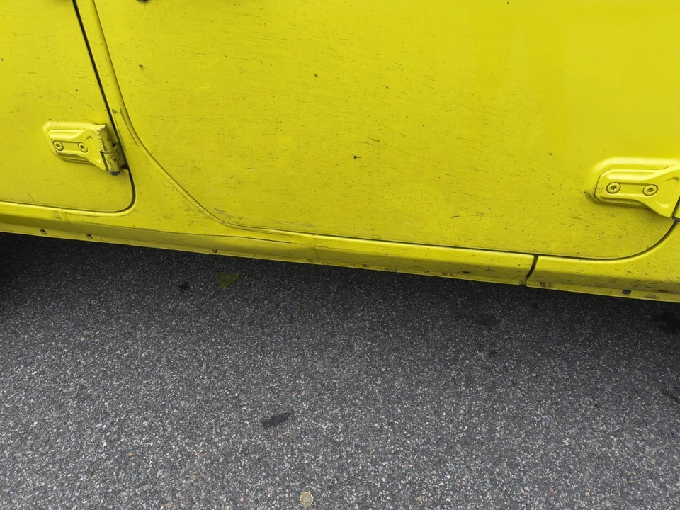 2023 Jeep JL Wrangler - Image 2 of 6