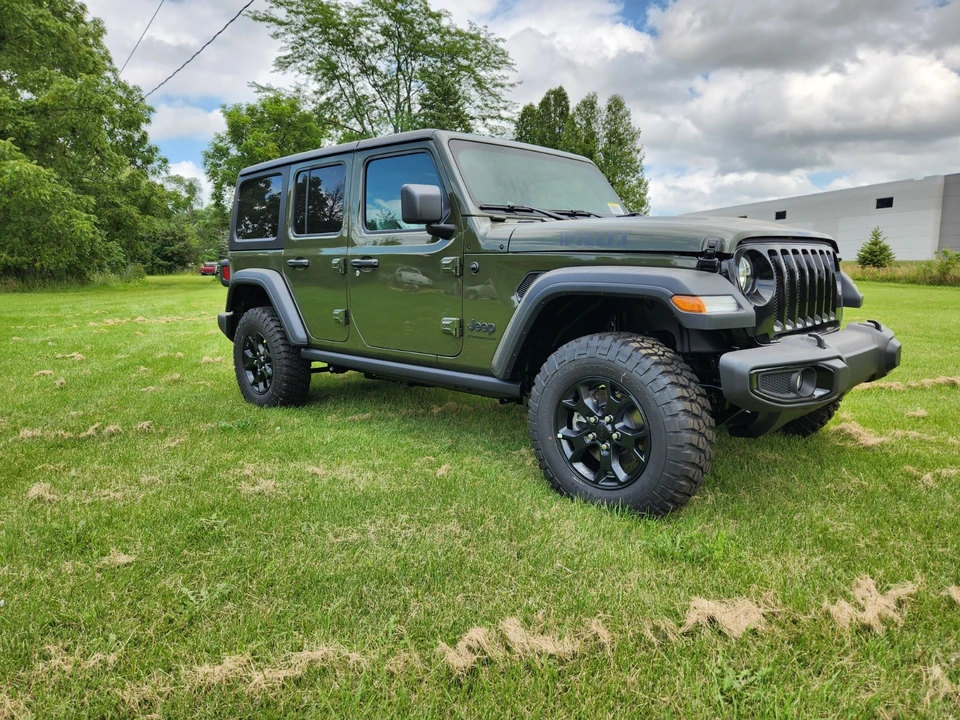 2023 Jeep JL Wrangler - Image 5 of 9