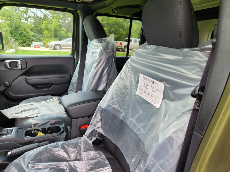 2023 Jeep JL Wrangler - Image 3 of 9