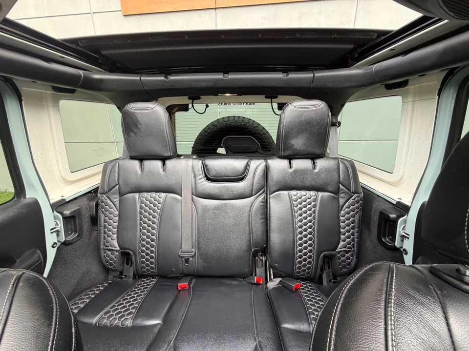 2023 Jeep JL Wrangler - Image 31 of 31