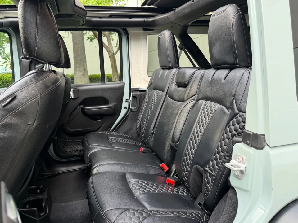 2023 Jeep JL Wrangler - Image 23 of 31